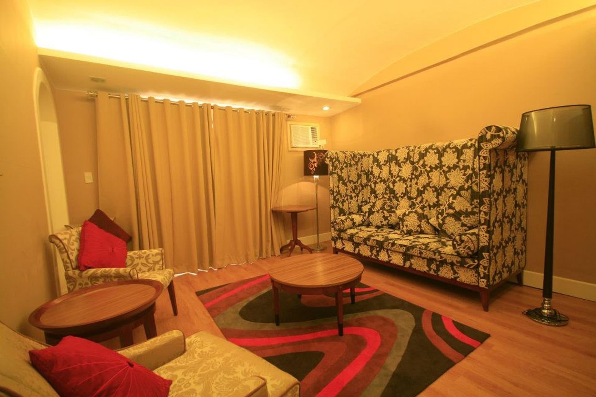 Hotel Del Rio Илоило Экстерьер фото