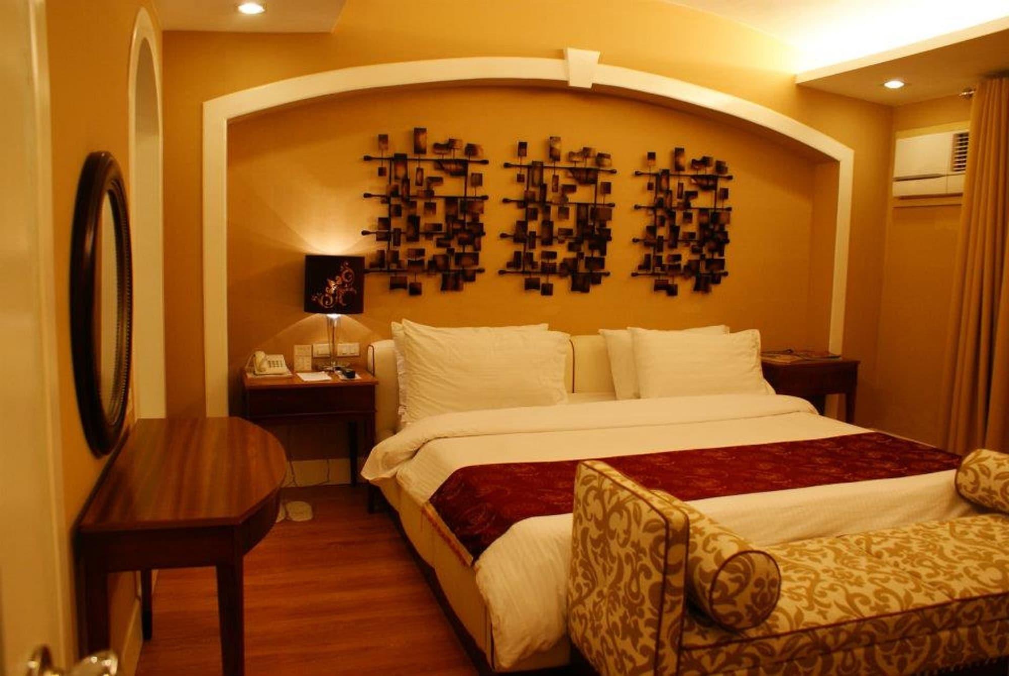 Hotel Del Rio Илоило Экстерьер фото