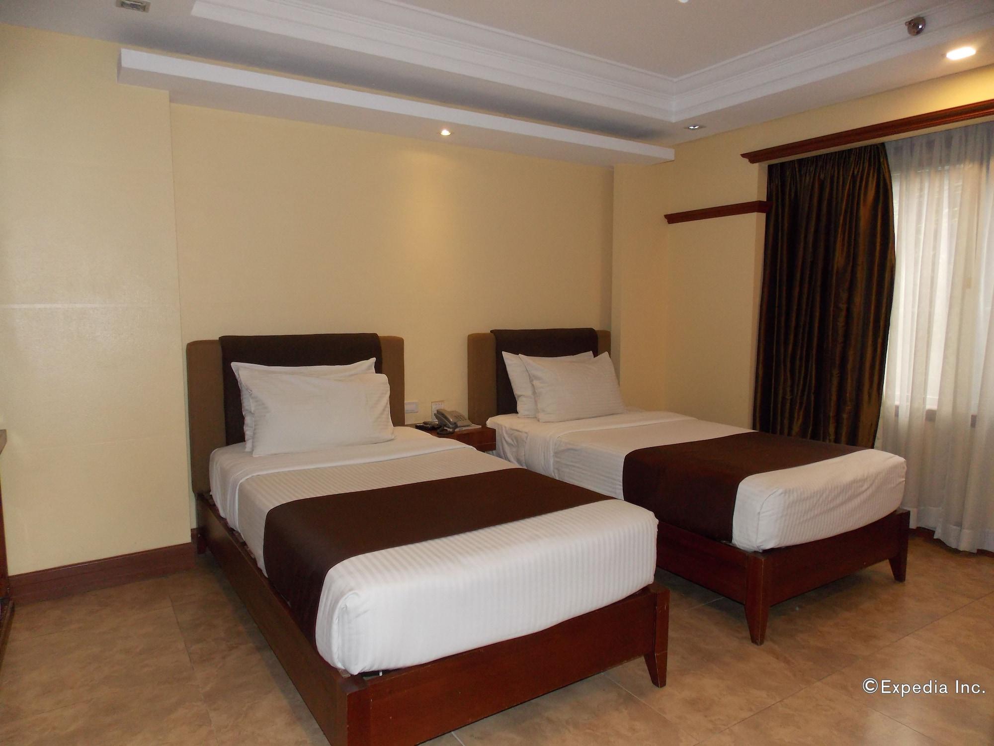 Hotel Del Rio Илоило Экстерьер фото