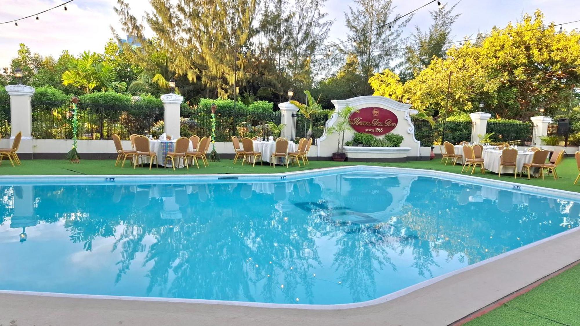 Hotel Del Rio Илоило Экстерьер фото