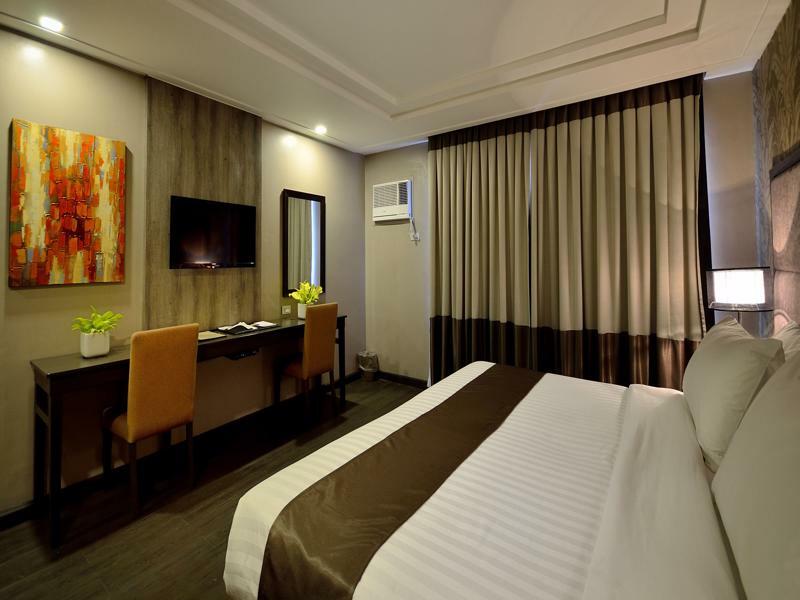 Hotel Del Rio Илоило Экстерьер фото