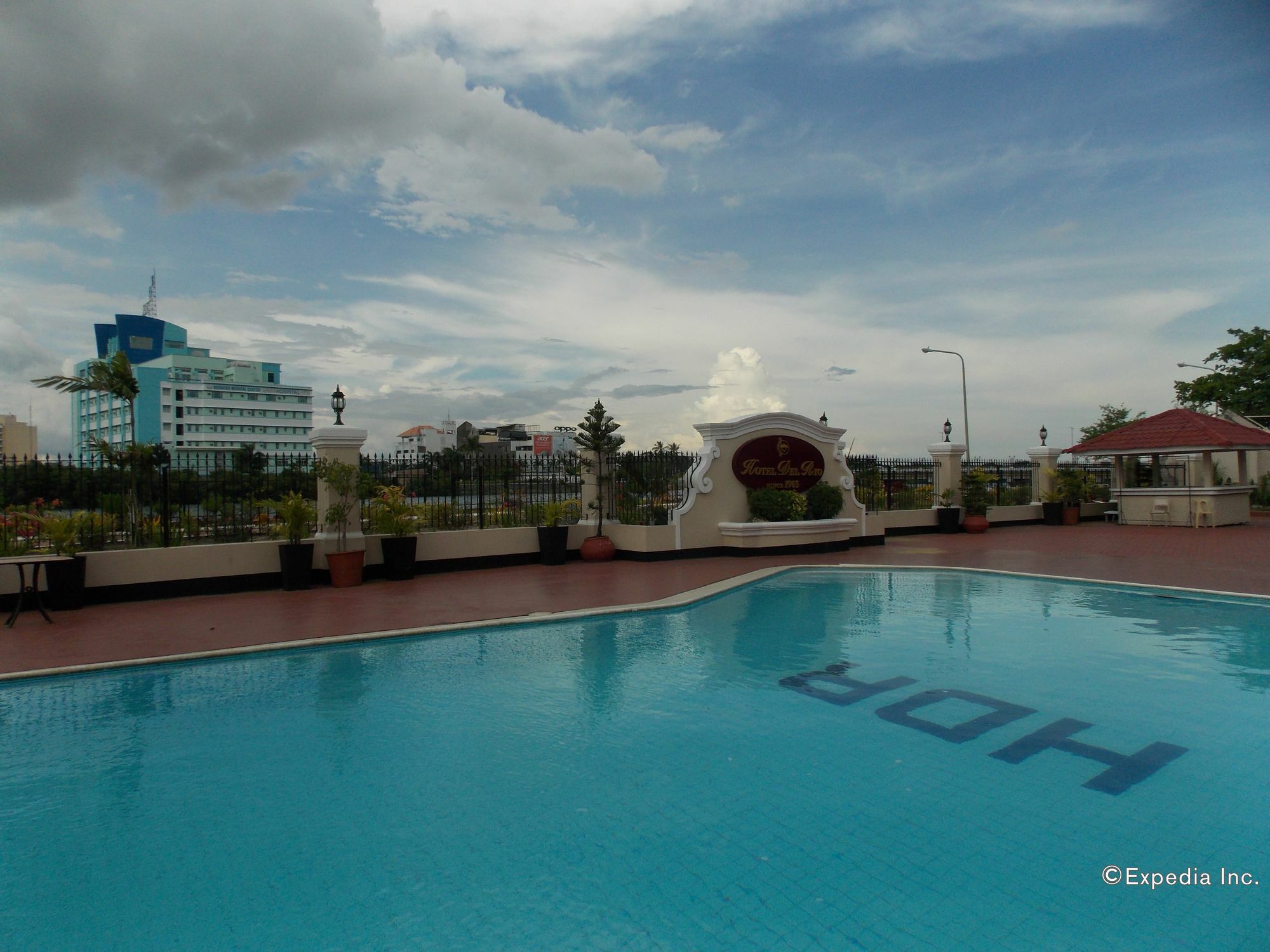 Hotel Del Rio Илоило Экстерьер фото