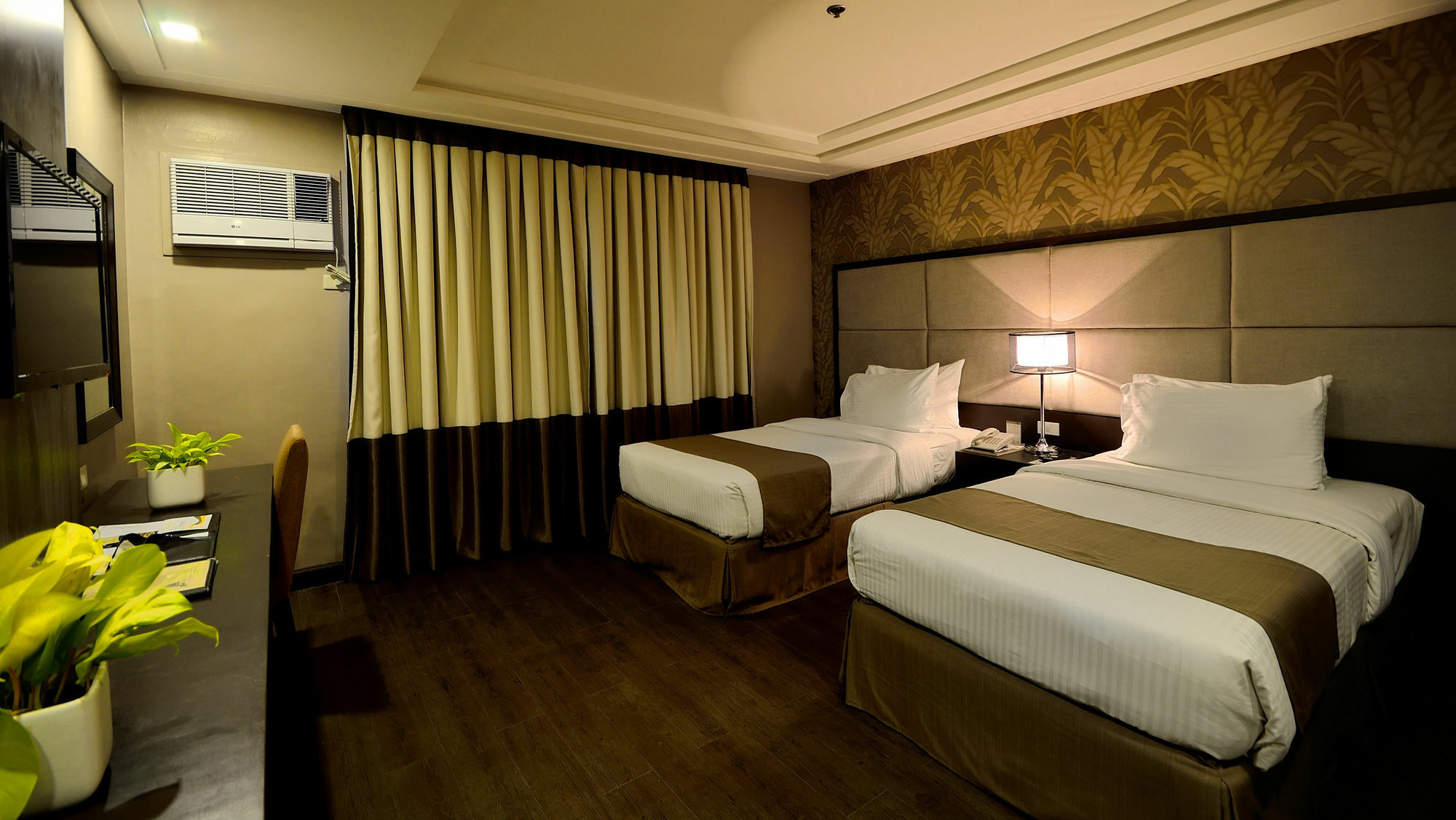 Hotel Del Rio Илоило Экстерьер фото